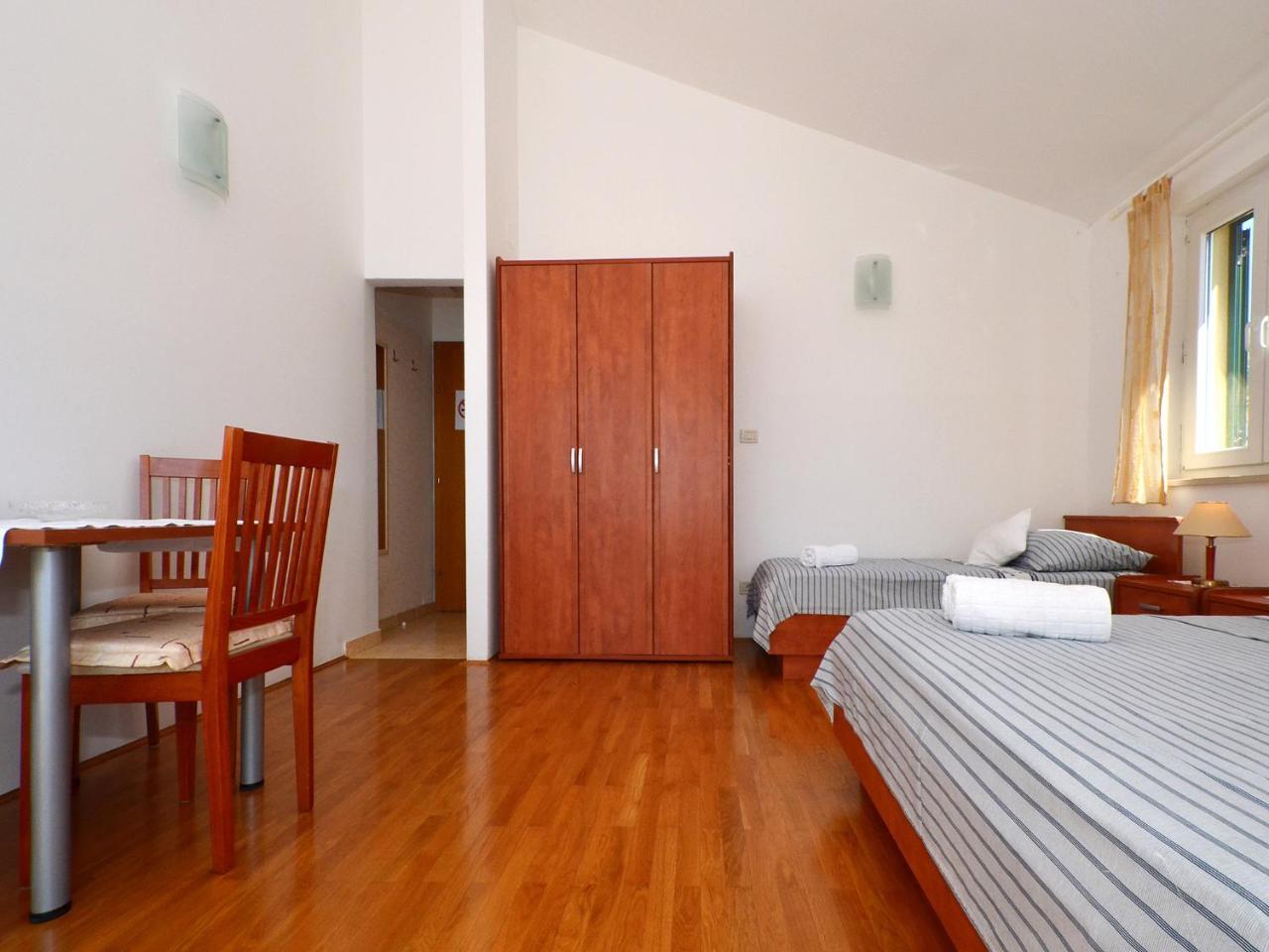 Apartments Nera Podstrana Extérieur photo